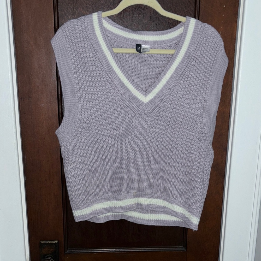 H&M Lavender Knit Vest with White Trim